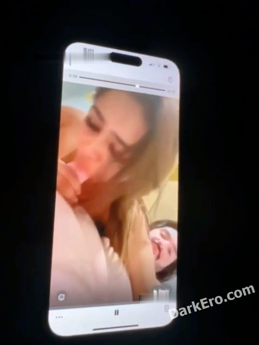 Minahil Malik Sextape leaked – Fuck and BJ on bed very lewd